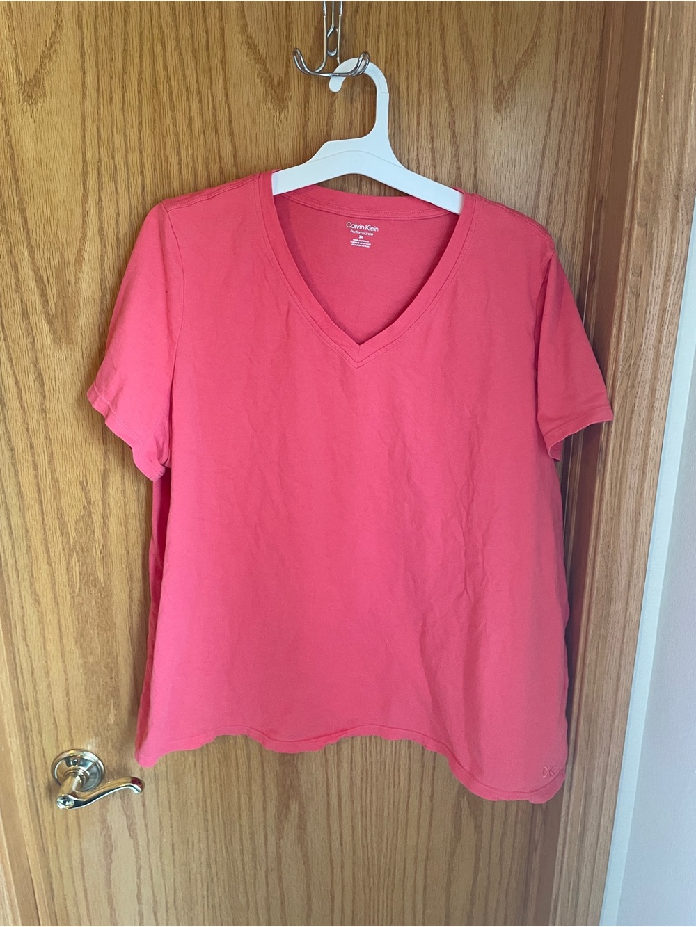 Calvin Klein Performance Women's Solid V-Neck Short Sleeve T-Shirt, Salmon 2X